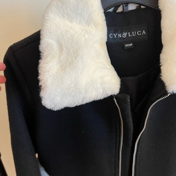 CYN&LUCA black short coat size S - Picture 6 of 6